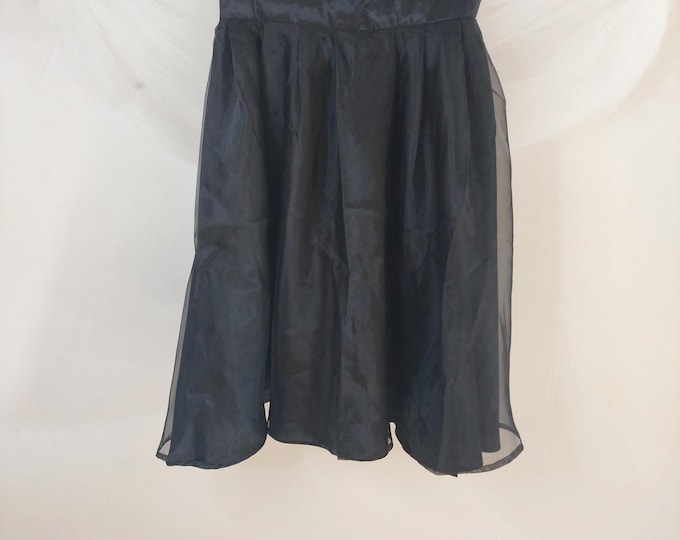 Elegant Black Satin Half Apron: Vintage-Inspired Hostess Gift