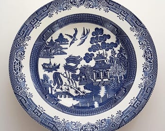 Blue Willow Churchill England 11 inch Pasta Serving Bowl Blue and White Decorative Fruit Bowl