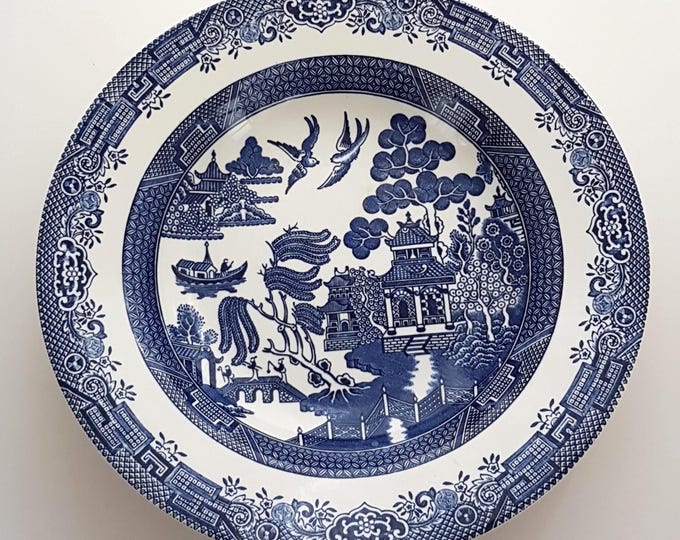 Blue Willow Churchill England 11 inch Pasta Serving Bowl Blue and White Decorative Fruit Bowl