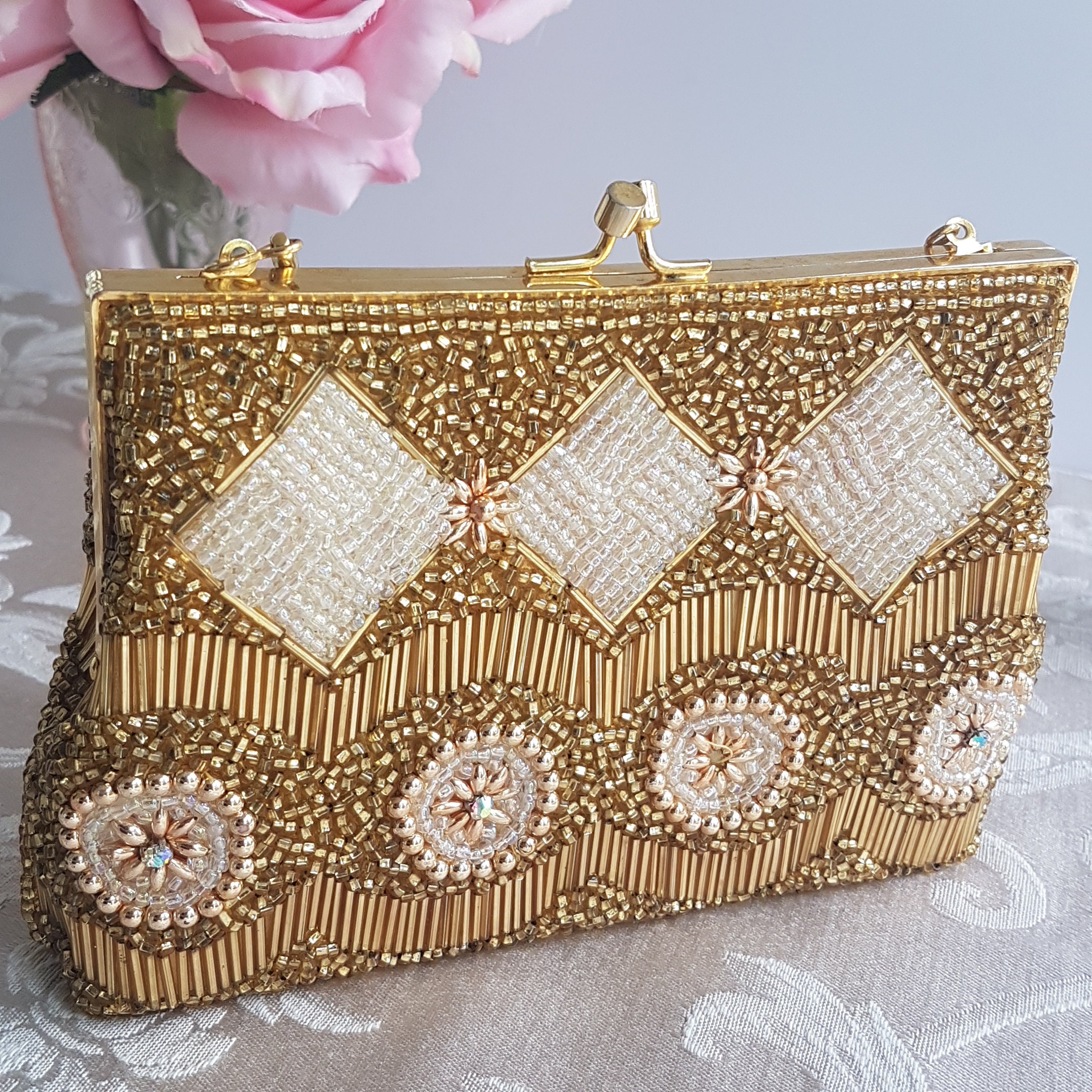 N6 Beautiful Vintage Beaded Evening Bag With Chain. Free 