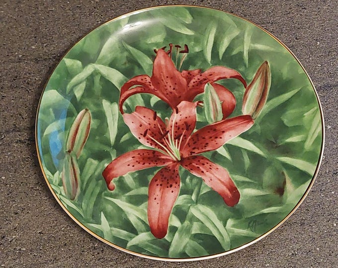 Saskatchewan Red Lily Sunrise Bone China Collector Plate Provincial Territorial Floral Emblems Canada Souvenir