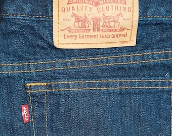 Levis Canada 201 Womens Straight Dark Wash Jeans 13M Red Tab