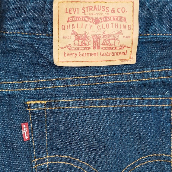 Levis Canada 201 Womens Straight Dark Wash Jeans 13M Red Tab