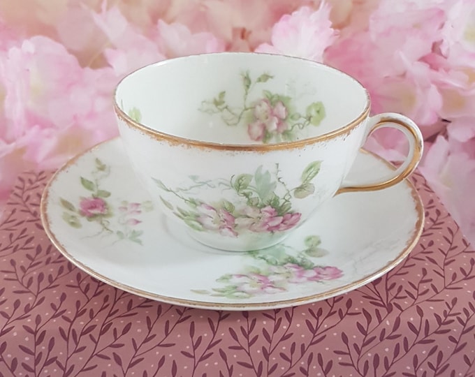 Limoges Vintage Tea Cup with Gift Options, GDA France for Eaton Toronto Winnipeg, 1940s