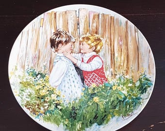 Wedgwood Mary Vickers Be My Friend Plate 1981 My Memories Collection First Issue England