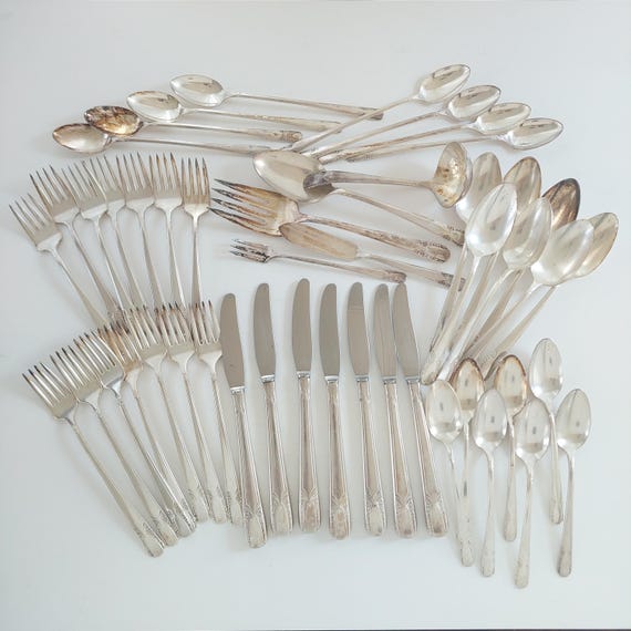 Vintage WM Rogers & Son Exquisite Silverplate Flatware | Choose Your Set | Place Setting, Carving Set, Hostess Pieces, or Iced Tea Spoon