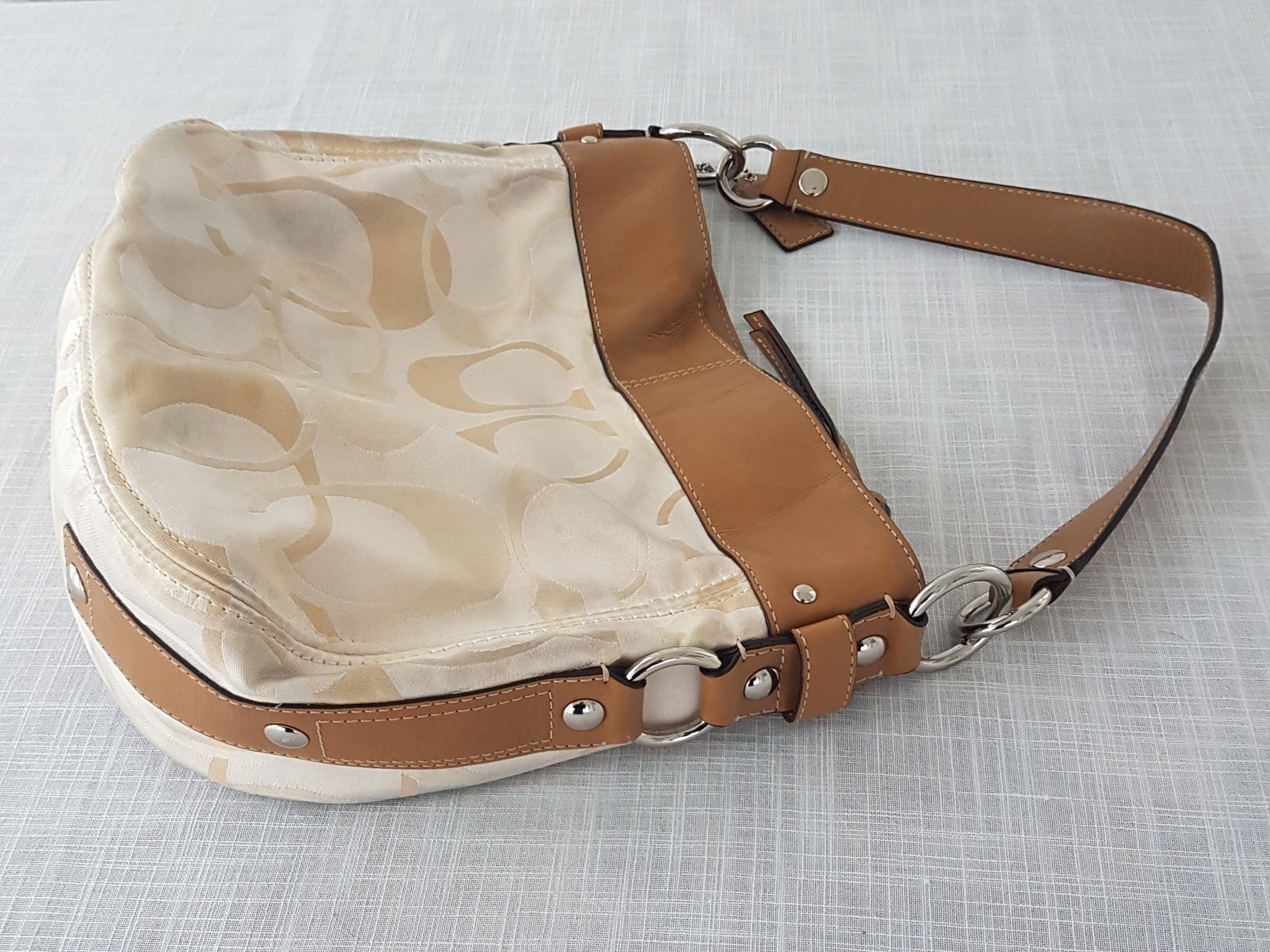 Vintage COACH C1082-F14711 Tan Beige ZOE Shoulder Bag, Canvas with