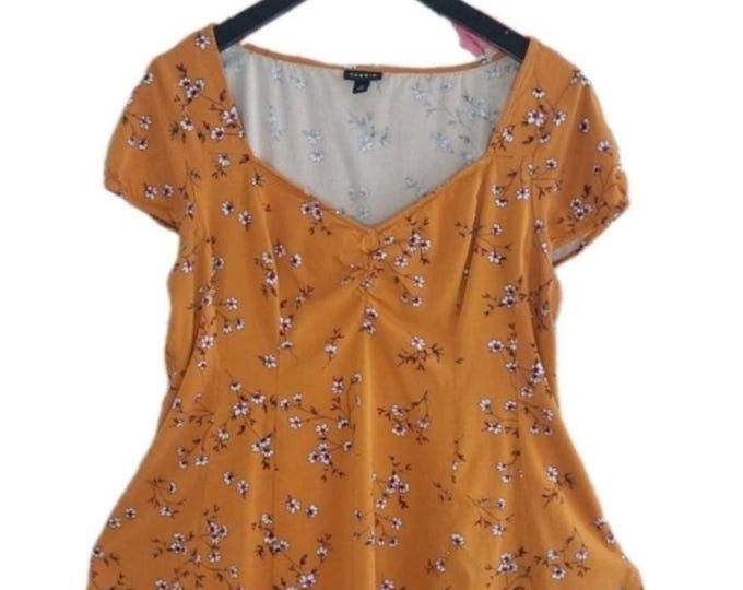 Elegant Golden Orange Floral Fit & Flare Torrid Plus Size Blouse for Women - Size 0
