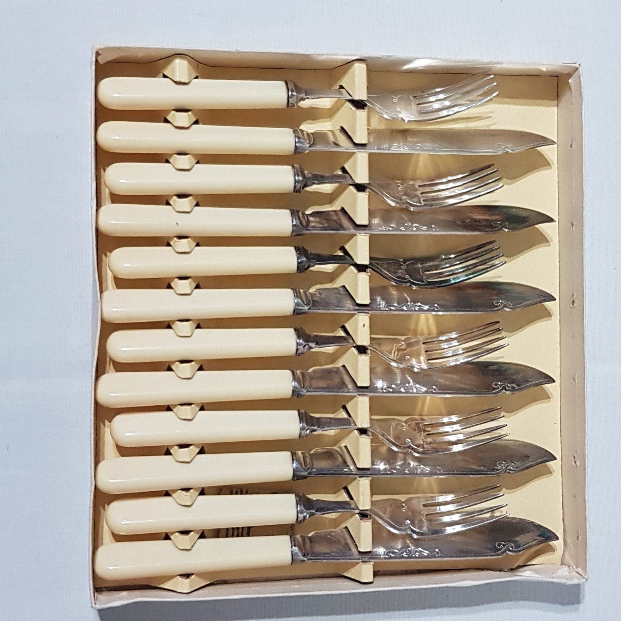 Set of 6 EPNS Fish Knives and Forks, Bone Fish Knife