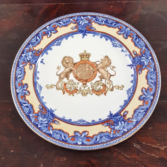 Royal Doulton Flow Blue Provence Lions British Royal Crest Plate