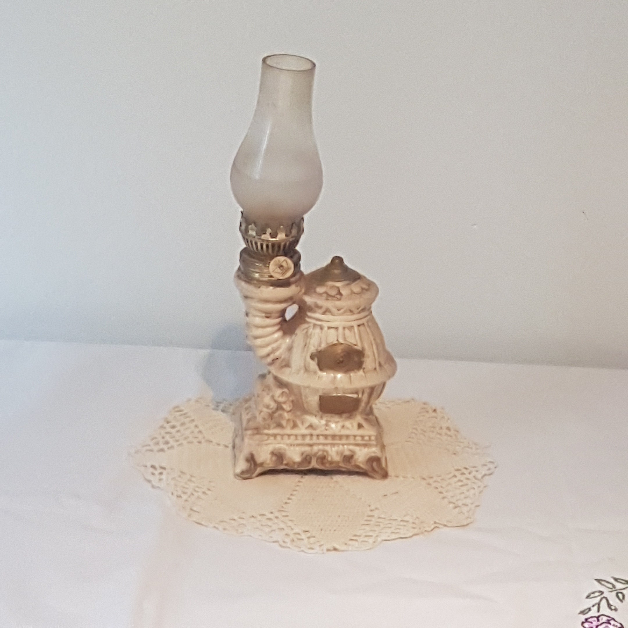 Mini Ceramic Pot Belly Stove Oil Lamp