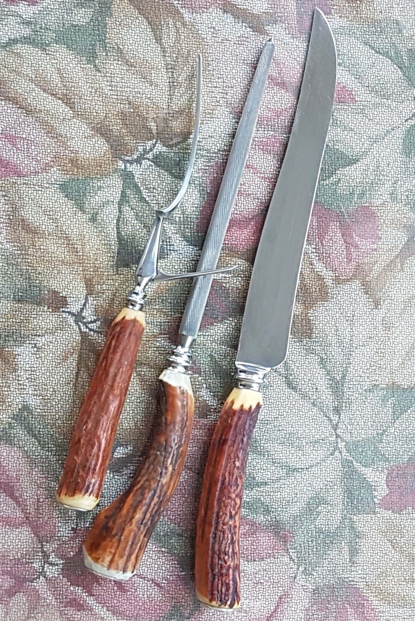 Sheffield Wood-Handled Carving Set, Knife, Fork and Steel, s/3