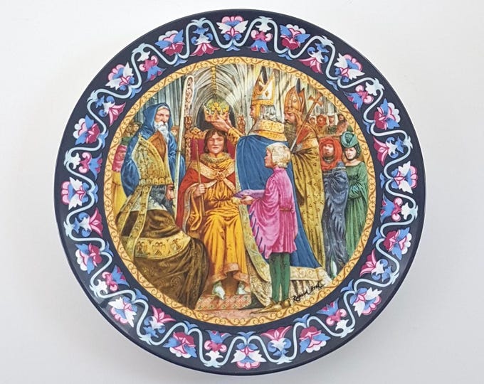 Wedgwood King Arthur Crowned King Bone China Collector Plate