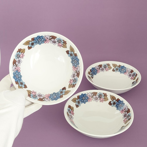 Vintage 1970s Ridgway Ironstone "Galardia" Bowls (Set of 3) - Ships from Canada