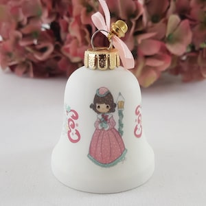 Precious Moments, MERRY CHRISTMAS, Enesco Collectible Vintage Christmas Tree Ornament, 1997