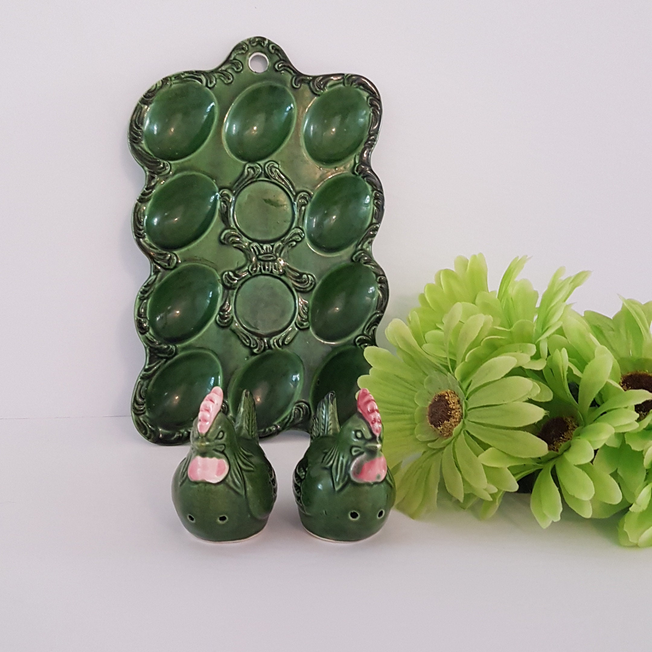 Vintage Ceramic Deviled Egg Tray with Chicken Salt Pepper Set Japan