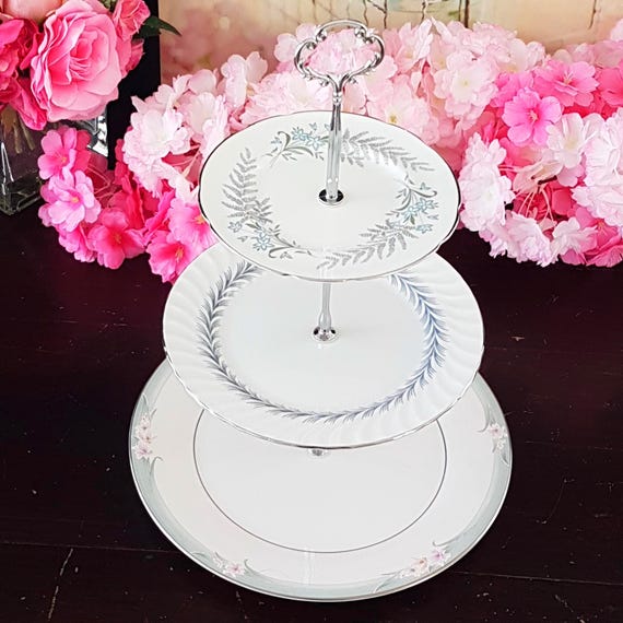 Handmade 3-Tier Bone China Cake Stand for Cafe Bakery Restaurant Display
