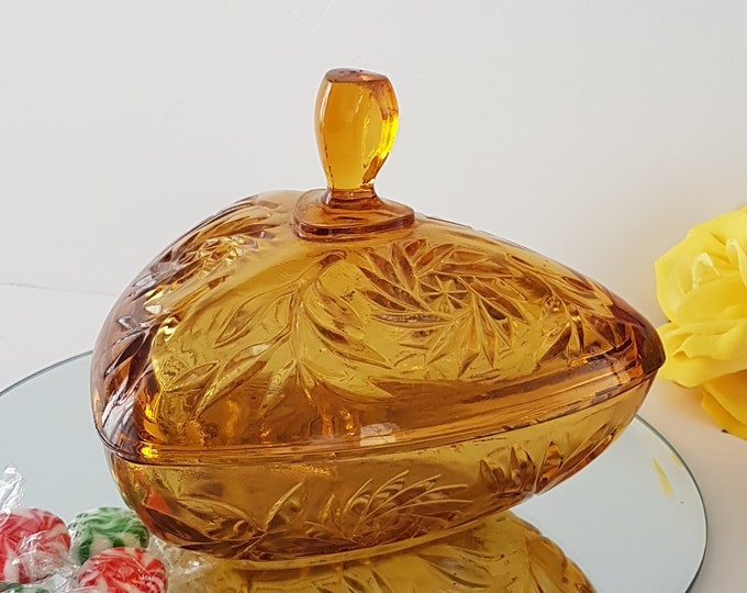 Vintage Hazel Atlas COLONIAL Covered Candy Dish (G6045) in Granada Gold, Triangle Shape, Pinwheel Pattern