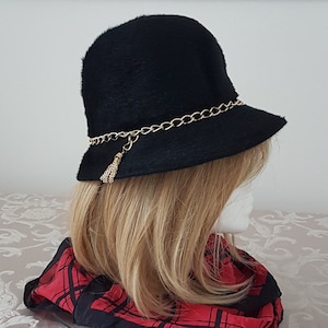 Black Beaver Fur Ladies Hat with Gold-tone Chain, Creations Lucille New York Paris, Winter Fur Hat