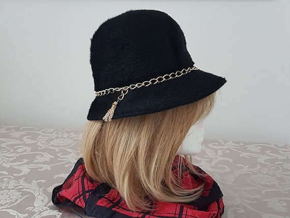 Vintage Black Beaver Fur Hat: Gold-tone Chain Detail, Creations Lucille