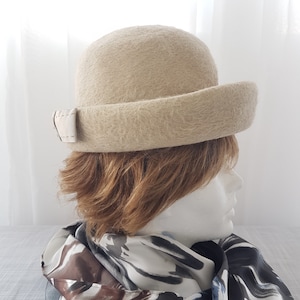 Vintage Beige Taupe, Breton Style Beaver Fur Hat, Ladies Fur Hat with Upturned Rim, Simpson&#39;s Department Store, 20.75&quot; or 53 cm