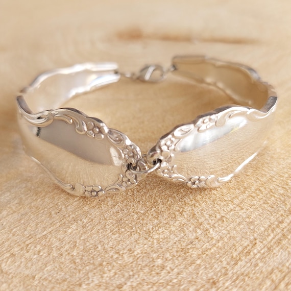 Vintage Daffodil Spoon Bracelet - Handcrafted 1950 1847 Rogers Bros Silverware Jewelry