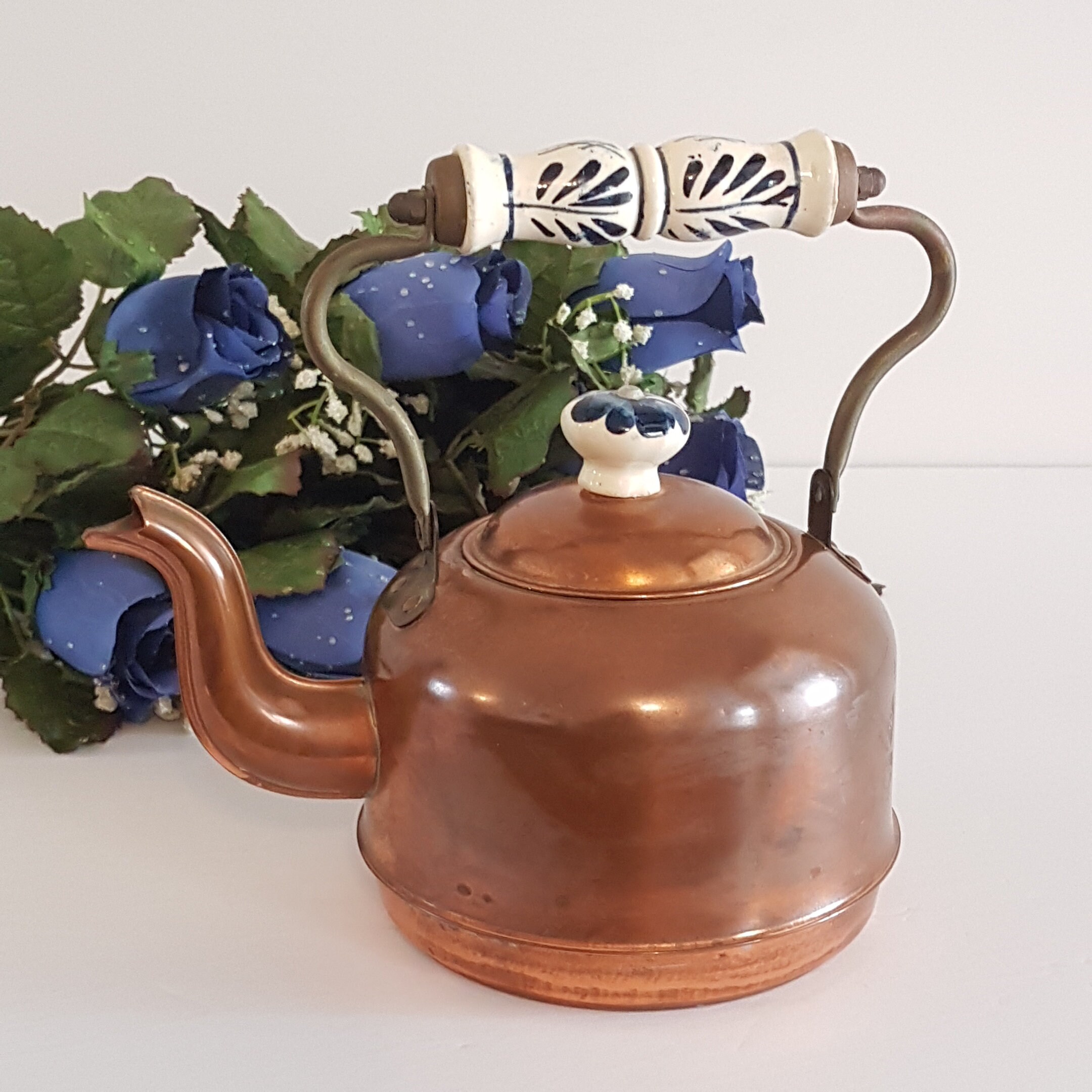 Vintage Copper Tea Kettle with Delft Blue Porcelain Handle & Knob, 5