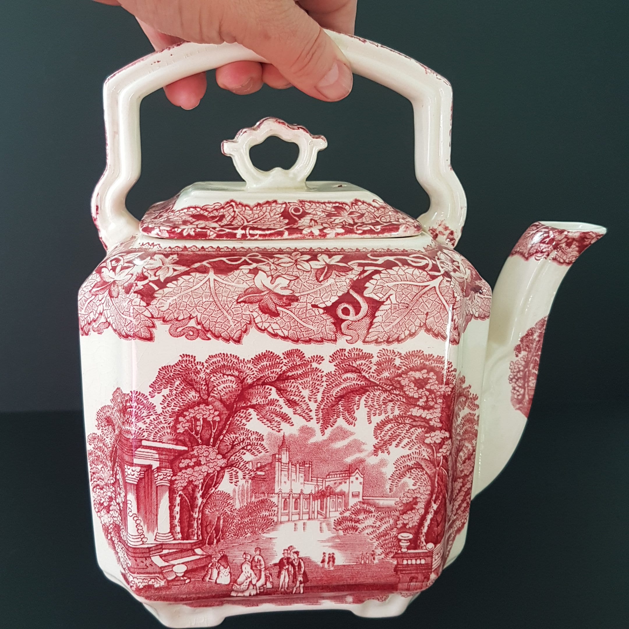 Masons VISTA Red Teapot, Red Pink Transferware Teapot, 7 Cups, Vintage Ironstone Tea Pot, Made in England, 1940s Masons VISTA Red Teapot, Red Pink Transferware Teapot, 7 Cups, Vintage Ironstone Tea Pot, Made in England, 1940s