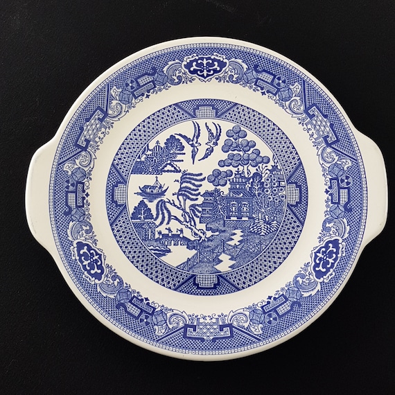 Royal China Blue Willow Handled Cake Plate Vintage 11-inch Round Serving Platter