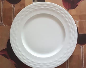 4pc Mikasa Bone China Side Plates Set - White Vintage Dinnerware with Embossed Basketweave Rim