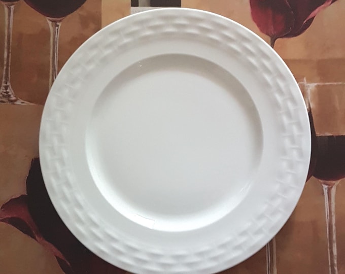 4pc Mikasa Bone China Side Plates Set - White Vintage Dinnerware with Embossed Basketweave Rim