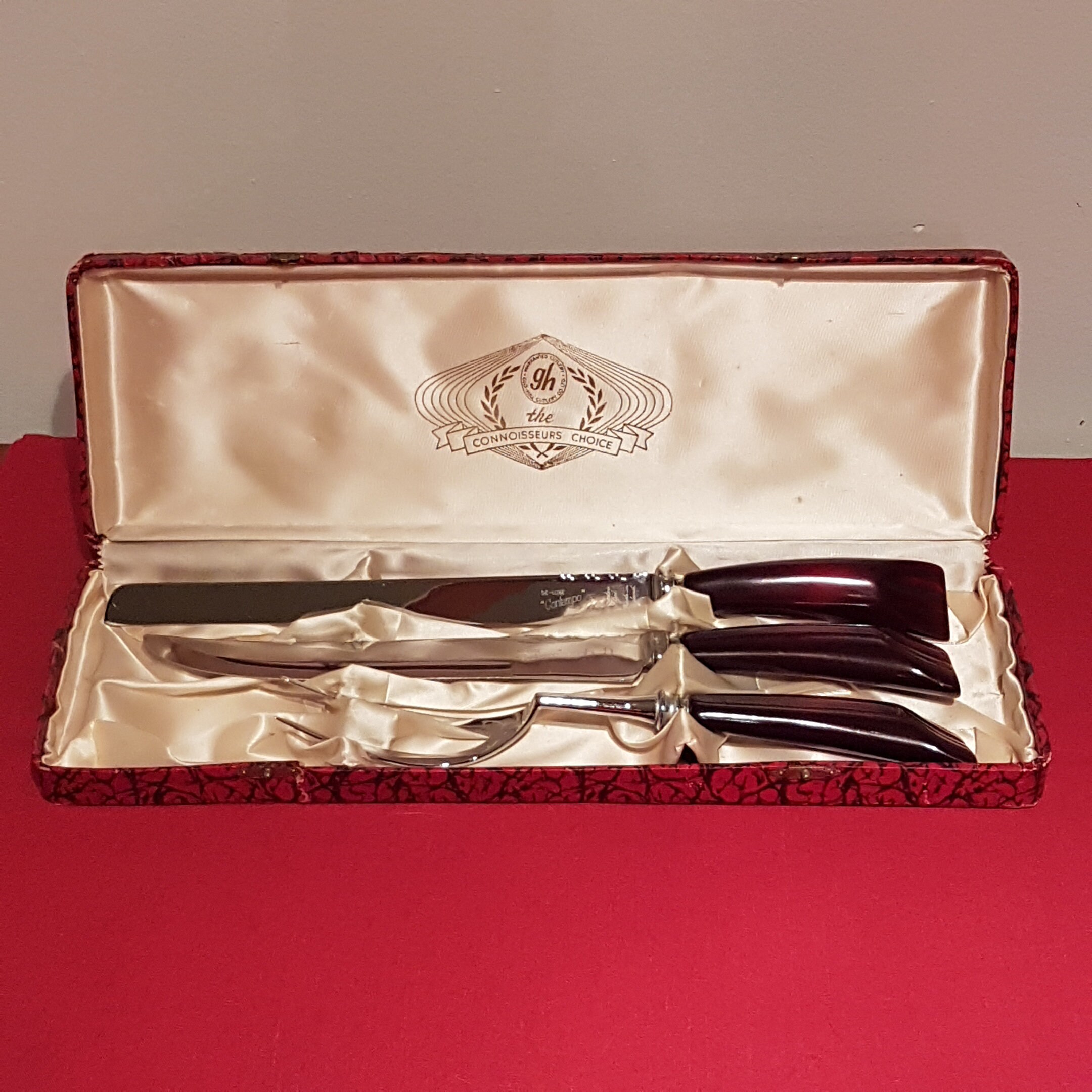Vintage GloHill 3 piece Meat Carving Set, Turkey Carving Set, MCM Red