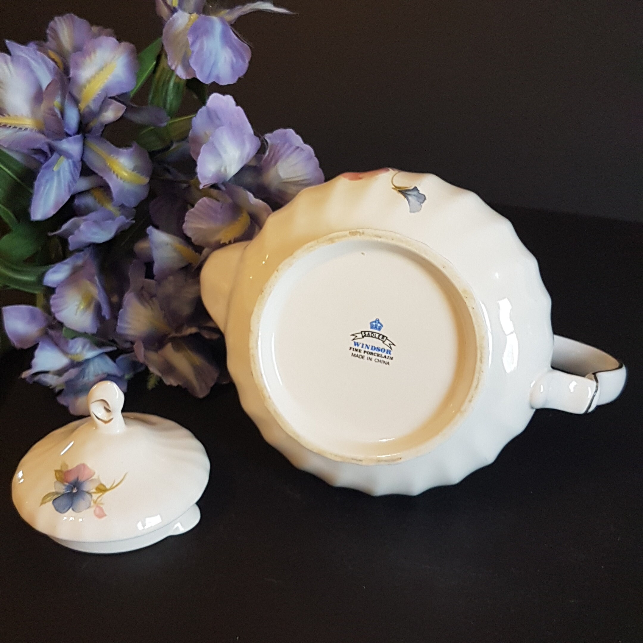 Sadler Windsor Full Size Teapot, Blue Pansy Flowers, Porcelain Teapot