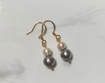 Cotton Pearl Earrings (Gray)