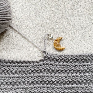 Honey - Moon stitch marker for crochet & knitting, set of 2.
