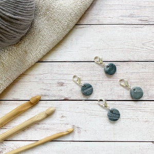 Marble Granite stitch markers for crochet & knitting, set of 4