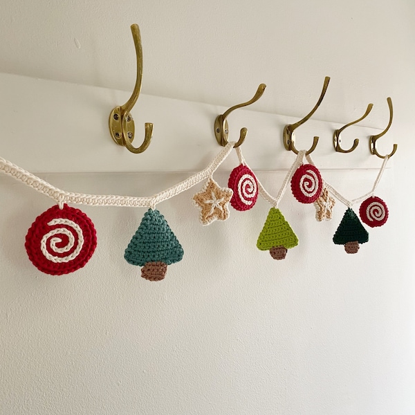 Candyland Christmas Garland - Xmas Decoration - Crochet Christmas Decor - Crocheted Garland - UK Terms - PDF Pattern