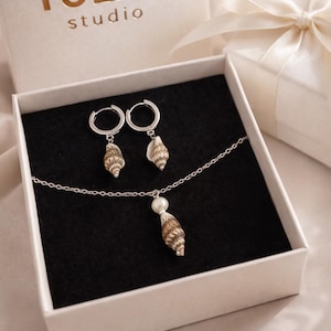 Parure de bijoux en coquillage, collier de coquillages ou boucles d'oreilles, collier avec pendentif de perles, bijoux de plage, bijoux inspirés de l'océan, cadeau côtier
