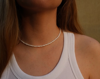 White Beaded Seed Necklace, Beaded Choker, Summer Necklace, Jewelry Gift for Girl, Adjustable Length, Beach Choker, Trendy Choker