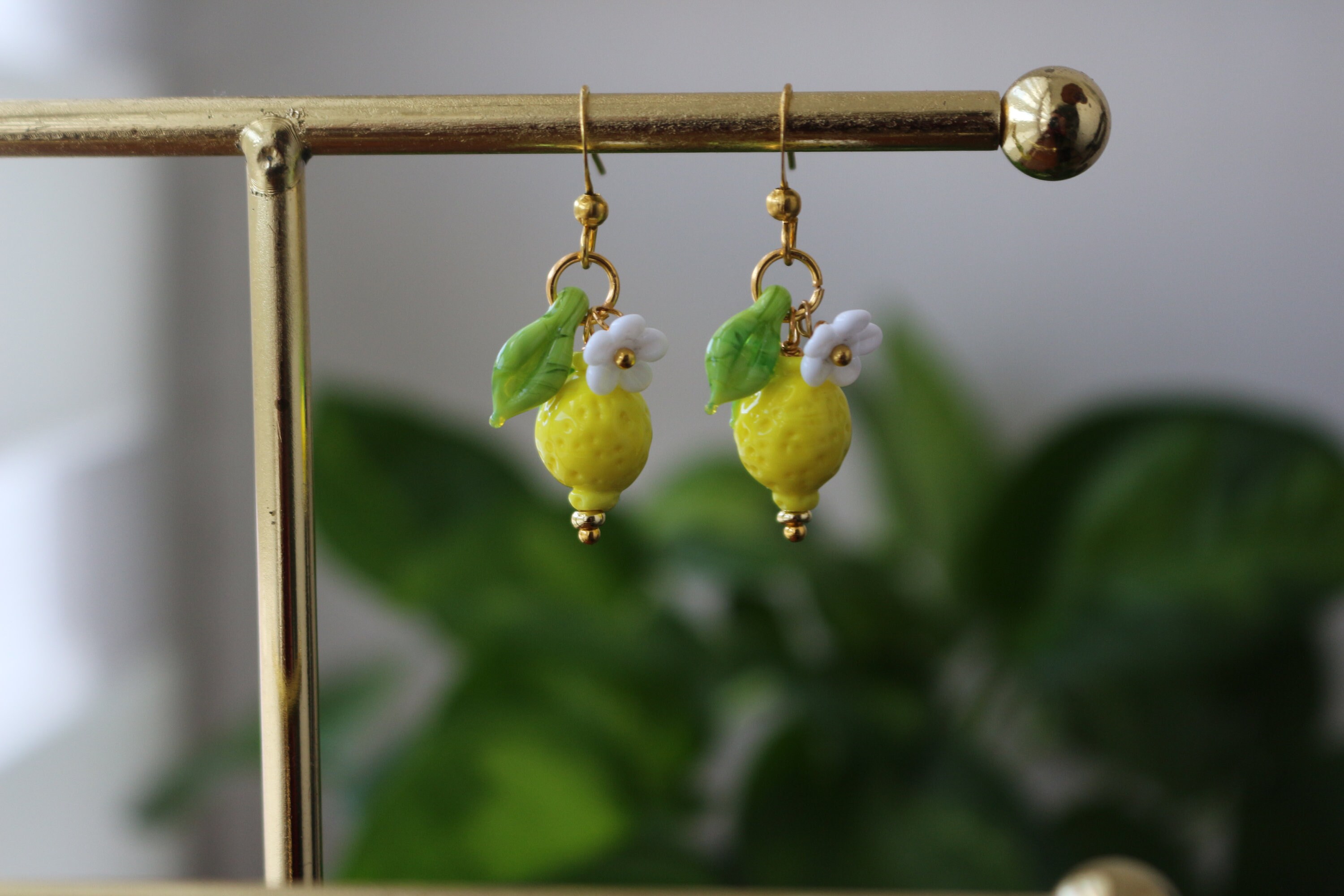 Orecchini in vetro a forma di limone, orecchini a forma di frutta, orecchini a goccia a forma di limone, orecchini a forma di frutta, orecchini kawaii carini, perline in vetro lavorato a
