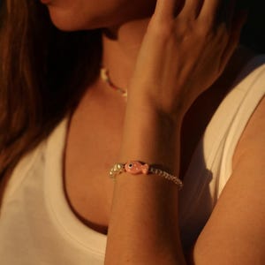 Summer pearl bracelet with fish, Summer seed bead bracelet, Minimal jewelry, Gift for Girl, Boho ocean bracelet