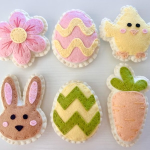 Felt Easter Cookies, Easter Basket Stuffers, Felt Food Set, Play Kitchen, Play Bakery, Montessori Learning, Toddler Easter Toys, Toy Food