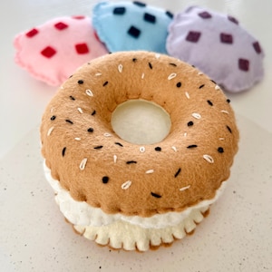 Felt Bagel With Assortment Of Cream Cheeses, Everything Bagel, Play Food, Felt Food, Play Kitchen, Play Bakery, Customized Toys, Montessori