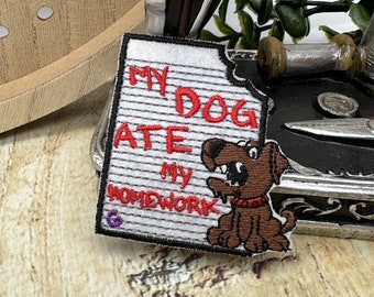 Perro comió mi tarea - Parches de dibujos animados - Planchar - Coser parches