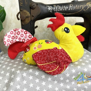 Chicken Stuffie Handmade Stuffed Animal Bird Stuffy Toy Plushie - Farm Animal Gift - Child&#39;s Gift - Children&#39;s Toys