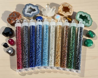 Cuentas de semillas Miyuki • Colores de piedras preciosas, forradas en plata 11/0 • Suministros para hacer joyas