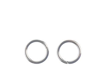 Anillas abiertas de acero inoxidable de 5 mm – 100 unidades – Conectores pequeños para pendientes, cadenas delicadas y bisutería.