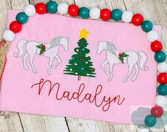 Camiseta navideña para niñas, caballo navideño, camiseta festiva, camiseta de árbol de Navidad, conjunto para la primera Navidad del bebé, monograma navideño para niños