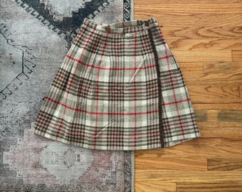 Vintage 1960s Bobbie Brooks Wardrobe Magic Beige, Brown and Red Plaid Wrap Skirt