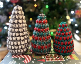 Easy Crochet Christmas Tree | Crochet Christmas Tree Pattern | Holiday Crochet Pattern